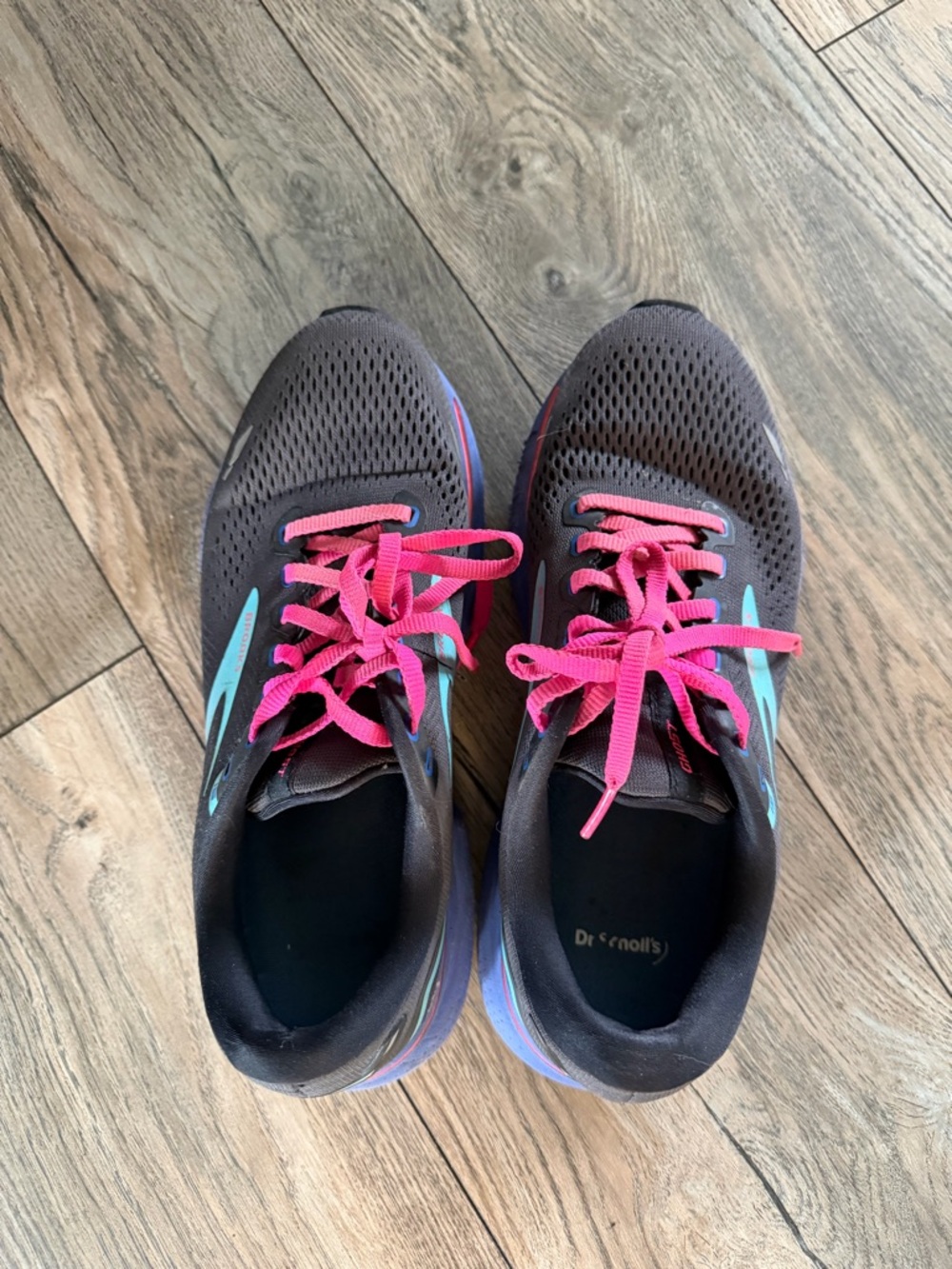 Brooks Gray Athletic Sneakers with Pink Laces and Aqua Accents